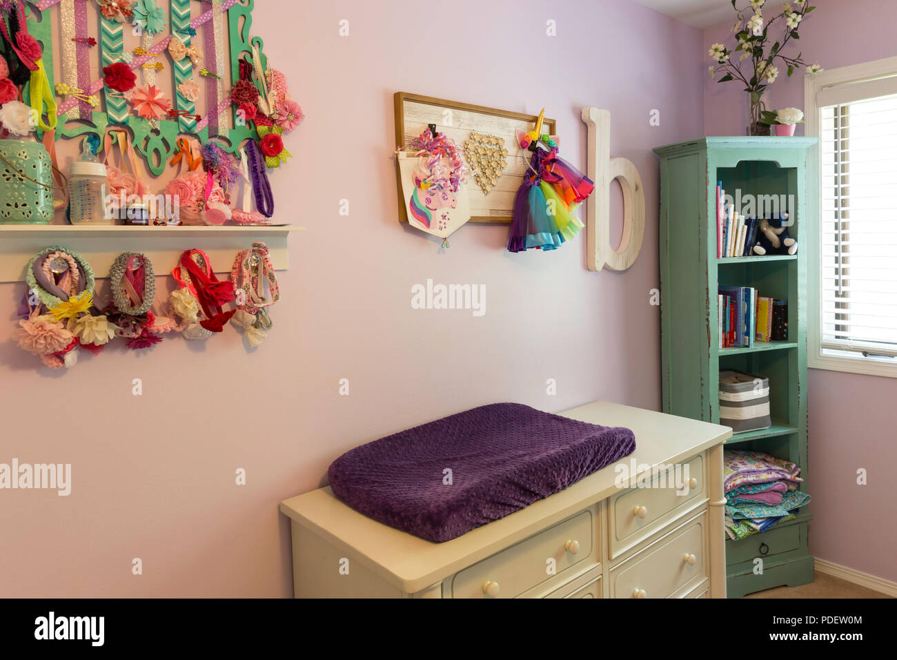 Home Interior's Baby Girl, USA Stockfoto