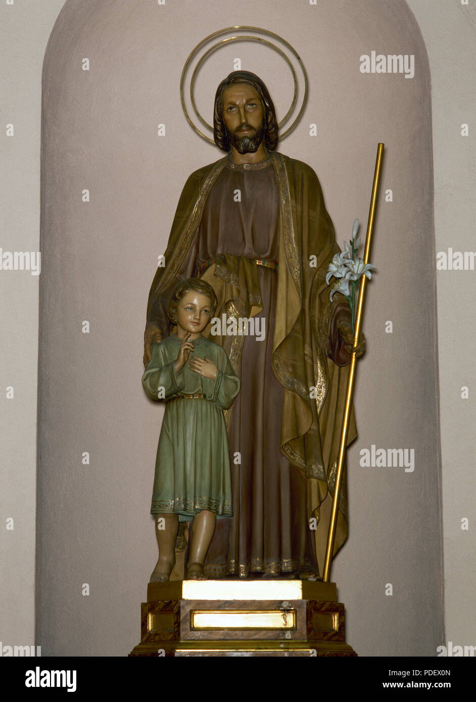 Saint Joseph. Vater von Jesus. Statue, Josef und das Jesuskind. Barcelona, Katalonien, Spanien. Stockfoto