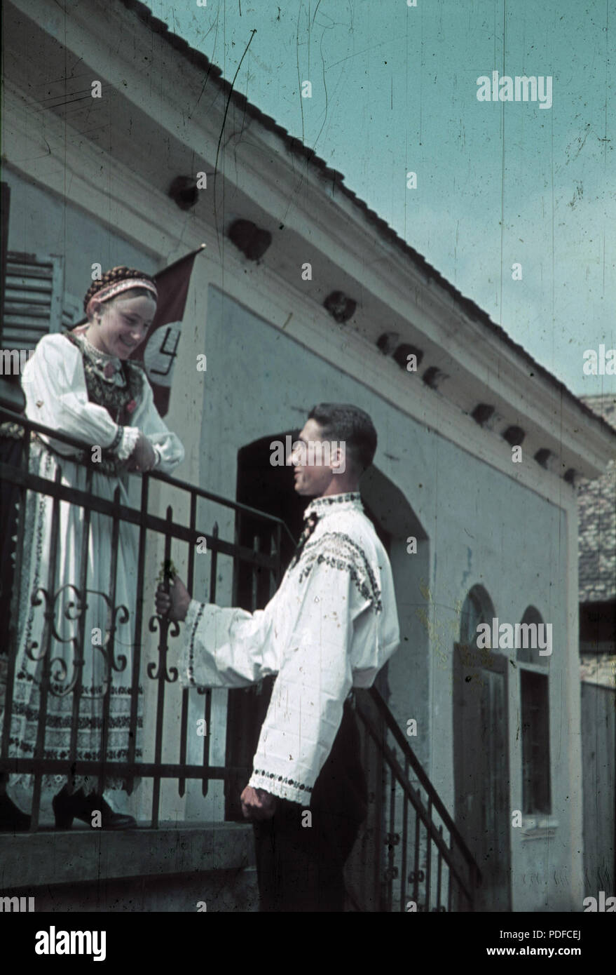 103 bunte Flaggen, swastica, Tracht, nest Fortepan 92542 Stockfoto