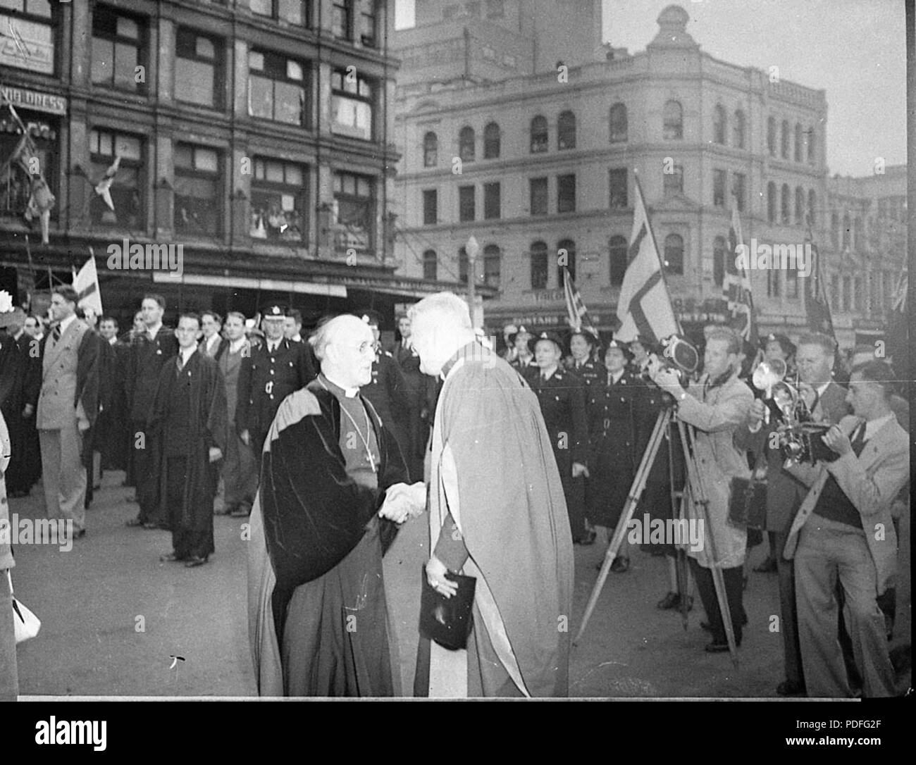 158 36900 SLNSW Ankunft der Erzbischof von Canterbury, Dr-G-Fischer Stockfoto