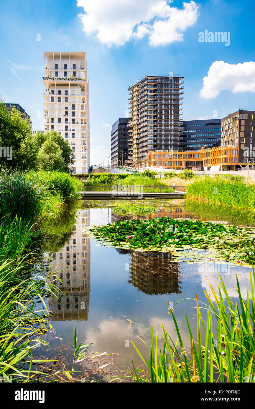 Parc Clichy Batignolles, auch bekannt als Martin Luther King Park ist eine der neuen städtischen Parks in Paris, Frankreich. Stockfoto