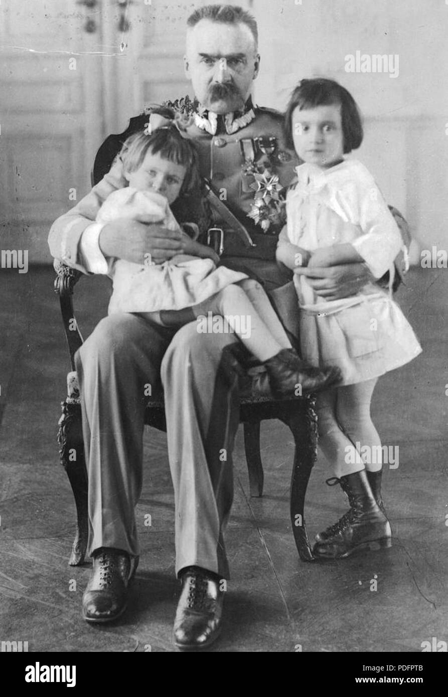 176 Józef Piłsudski z córkami (1923) Stockfoto