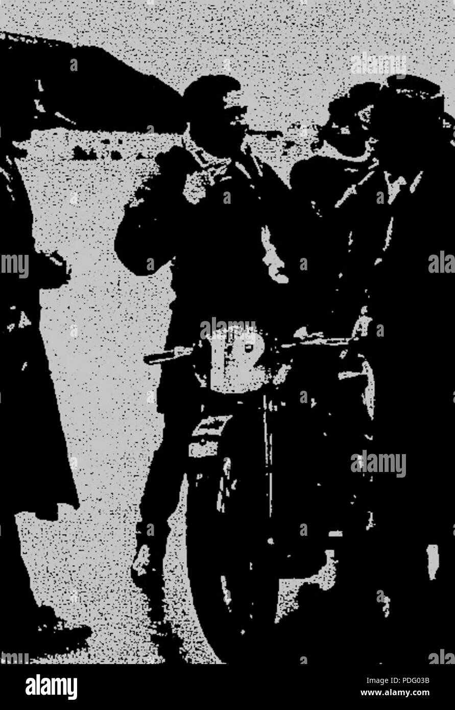 140 Georges Monneret, Champion de France motocycliste pour le seconde Fois, à à Montlhéry en 500 cm 3 en Juin 1934 Stockfoto