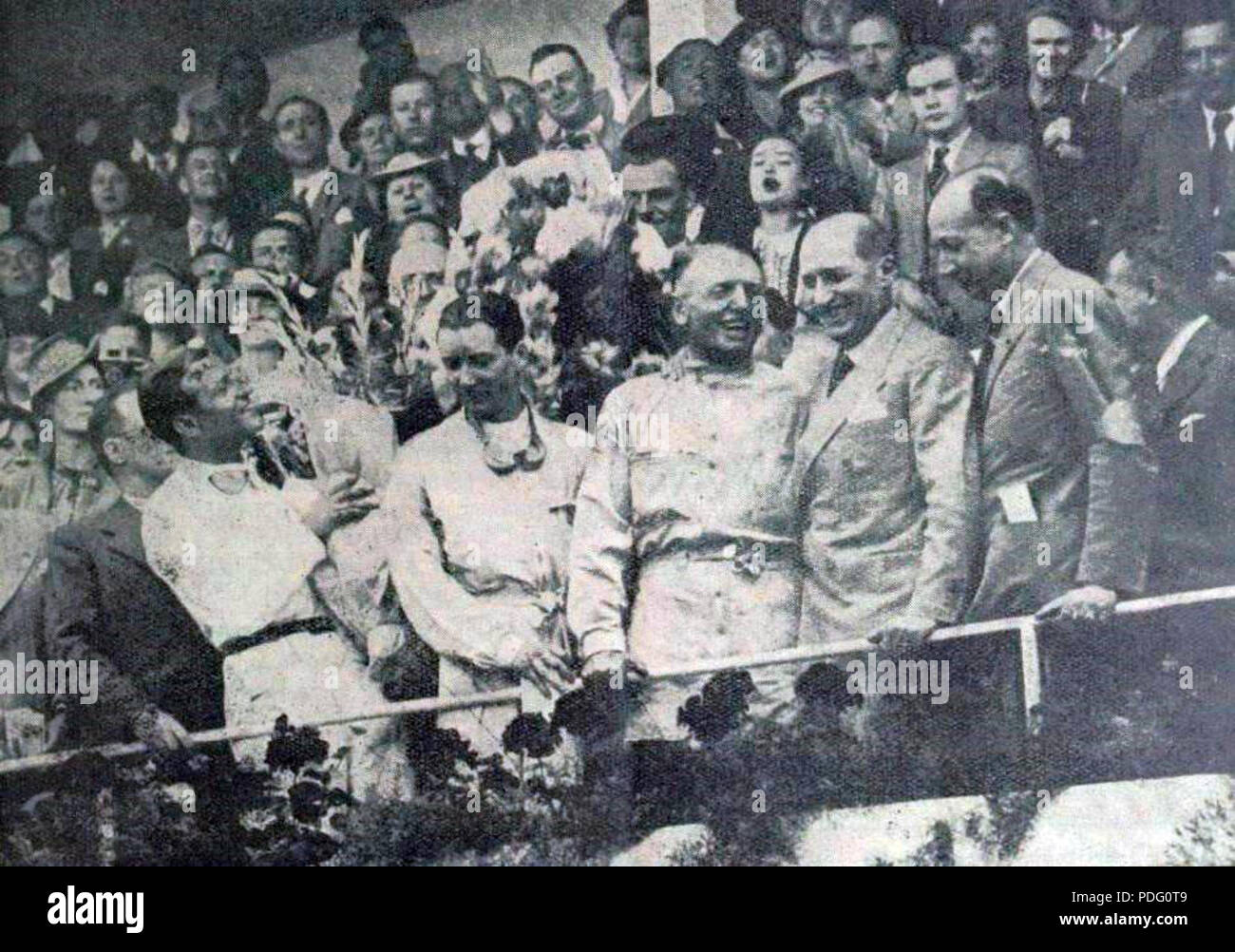 144 Grand Prix de l'ACF 1939, G. à D. Müller, Le Bègue, Étancelin, le Ministre de la justice Marchandeau, et le Président de l'ACF de Rohan Stockfoto
