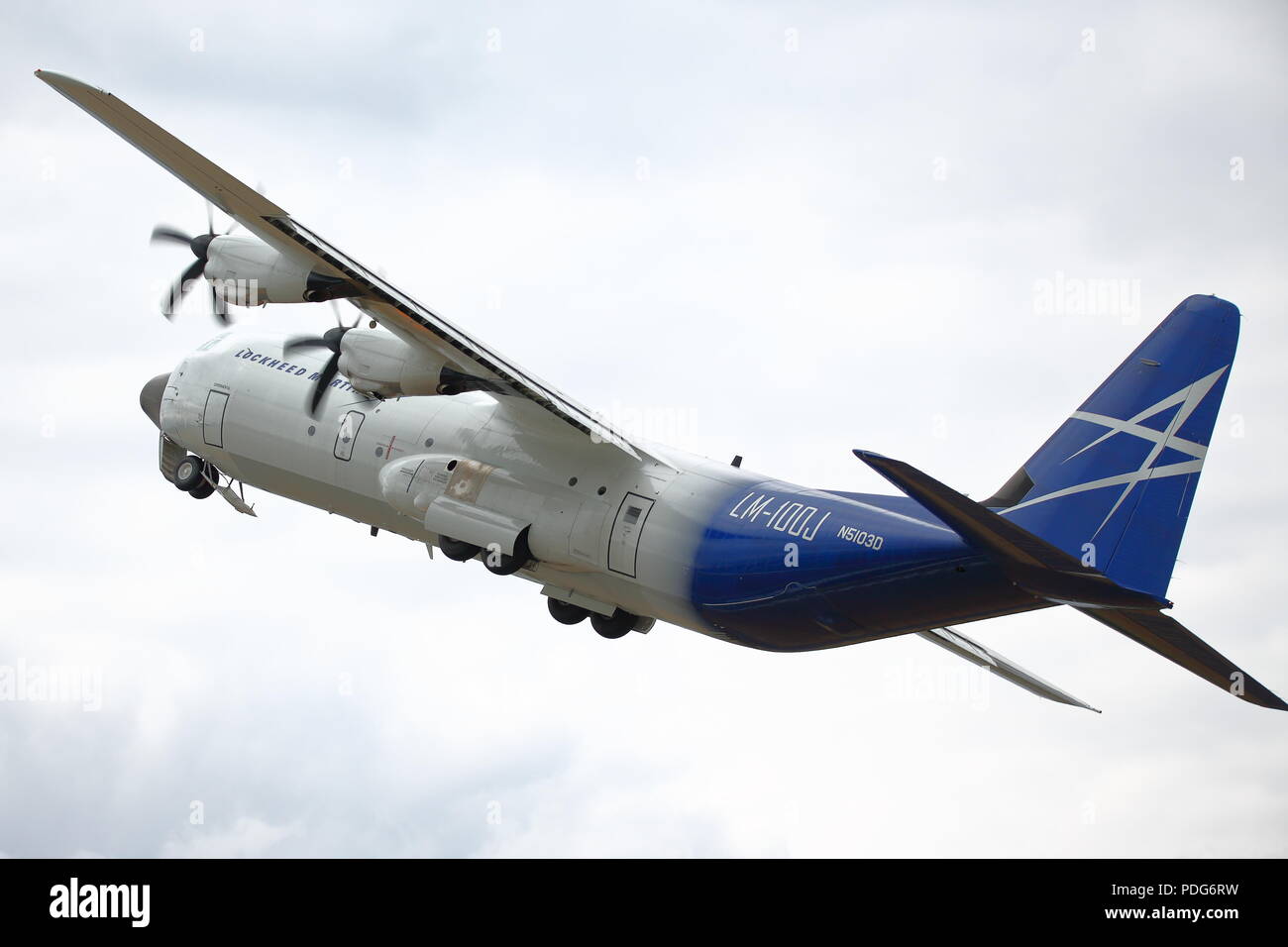 Lockheed Martin zeigten ihre LM-100 J Verkehrsmittel Flugzeug der Farnborough International Airshow 2018 Stockfoto