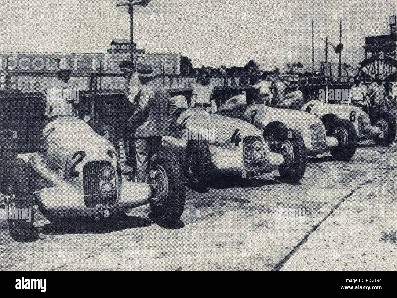 206 Les Daimler-Benz AG du Grand Prix de l'ACF 1935, de G. à D. Caracciola, Fagioli, le Mulet, et von Brauchitsch Stockfoto