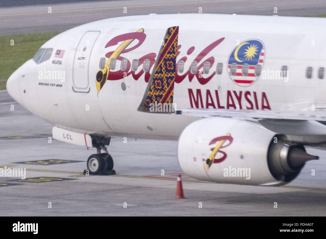 Sepang, Kuala Lumpur, Malaysia. 9 Aug, 2018. Batik Air airlines Flugzeug auf dem Flughafen gesehen. Kuala Lumpur International Airport auch als KLIA bekannt ist der Malaysische internationalen Flughafen und es ist der 23 größten und verkehrsreichsten Flughafen der Welt durch den gesamten Personenverkehr. KLIA wurde am 27. Juni 1998 Von den 10 Yang di-Pertuan Agong, Tuanku Ja'afar von Negeri Sembilan eingeweiht. Credit: Faris Hadziq/SOPA Images/ZUMA Draht/Alamy leben Nachrichten Stockfoto