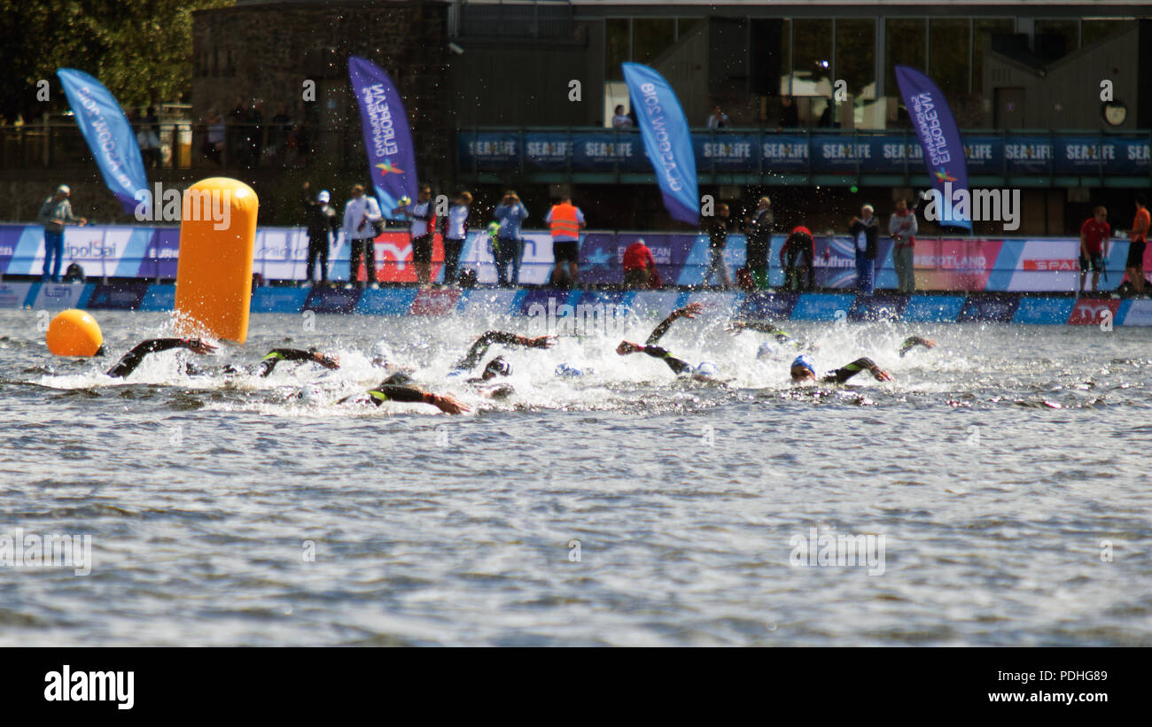 Loch Lomond, UK. 9. August 2018. Loch Lomond, Schottland, Großbritannien. 9. August 2018. Konkurrenten in der Herren 10-km-Rennen endgültig, während Tag 8 der Glasgow Europameisterschaften 2018, am Loch Lomond und der Trossachs National Park. Credit: Iain McGuinness/Alamy leben Nachrichten Stockfoto