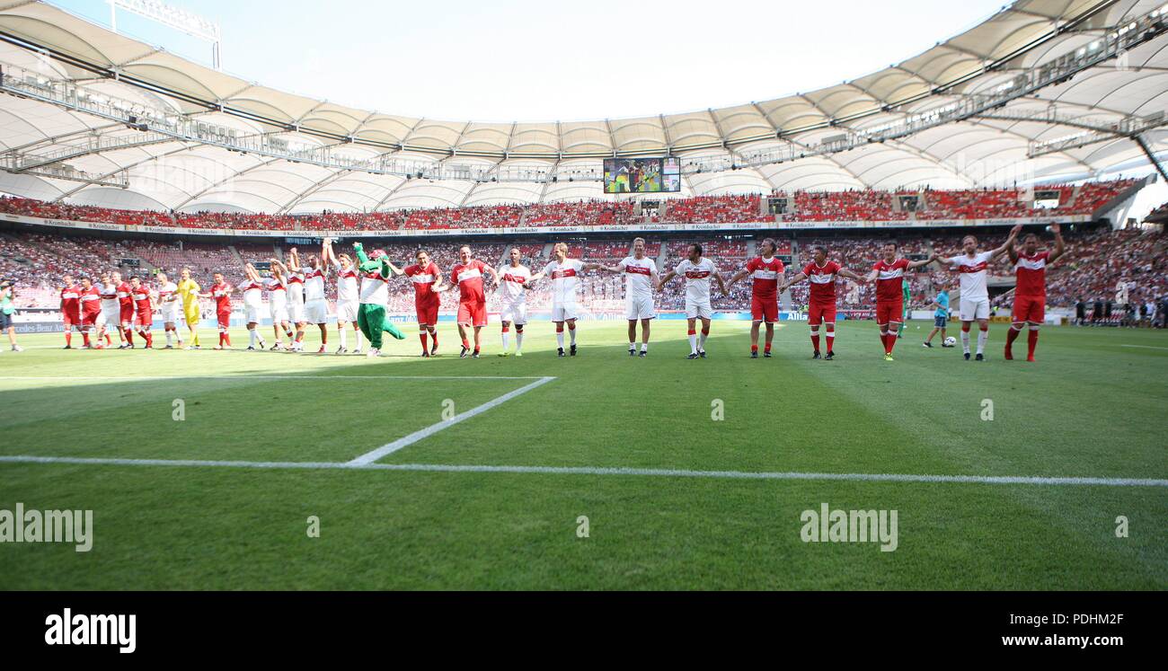 Stuttgart, Deutschland. 05 Aug, 2018. firo: 05.08.2018 Fußball, Saison 2018/2019, 1. Bundesliga: VfB Stuttgart - Atletico Madrid, Freundschaftsspiel, Jubel, Freude, alle Spieler zusammen, | Nutzung der weltweiten Kredit: dpa/Alamy leben Nachrichten Stockfoto