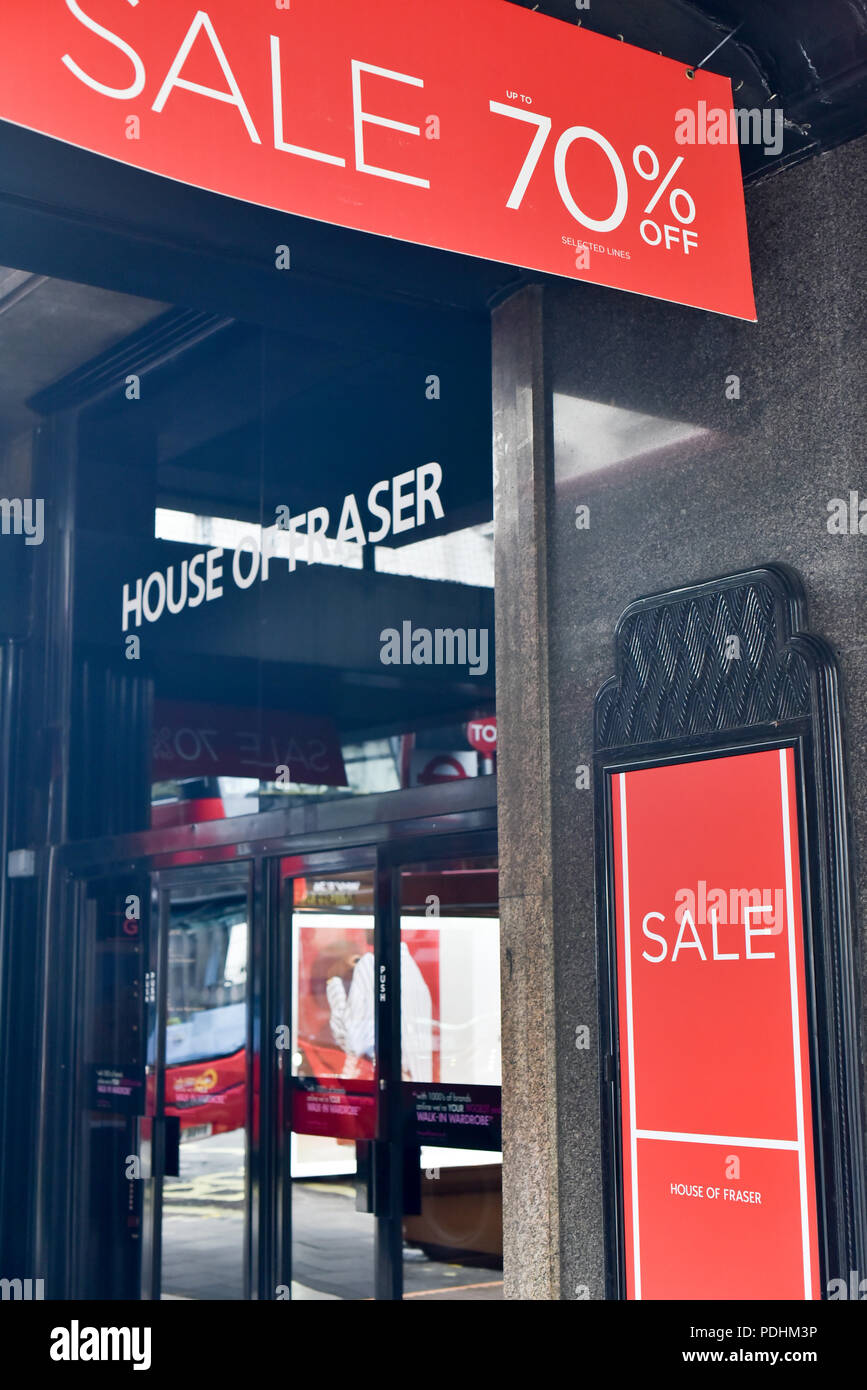 Die Oxford Street, London, UK. 10. August 2018. Sport Direkte kauft House of Fraser für £ 90 Mio., nachdem es in der Verwaltung. Quelle: Matthew Chattle/Alamy leben Nachrichten Stockfoto