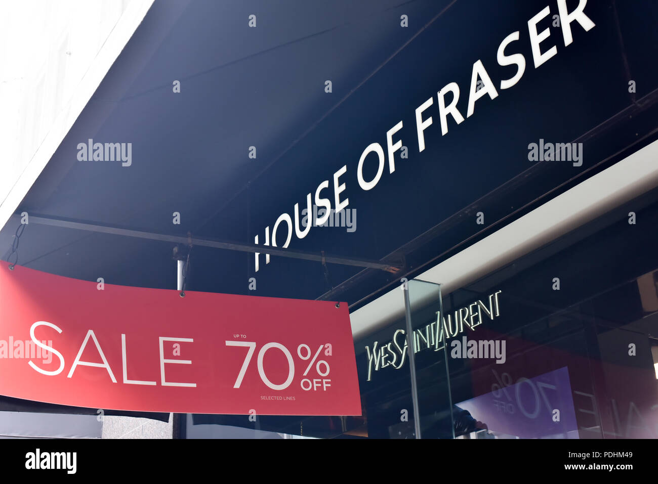 Die Oxford Street, London, UK. 10. August 2018. Sport Direkte kauft House of Fraser für £ 90 Mio., nachdem es in der Verwaltung. Quelle: Matthew Chattle/Alamy leben Nachrichten Stockfoto