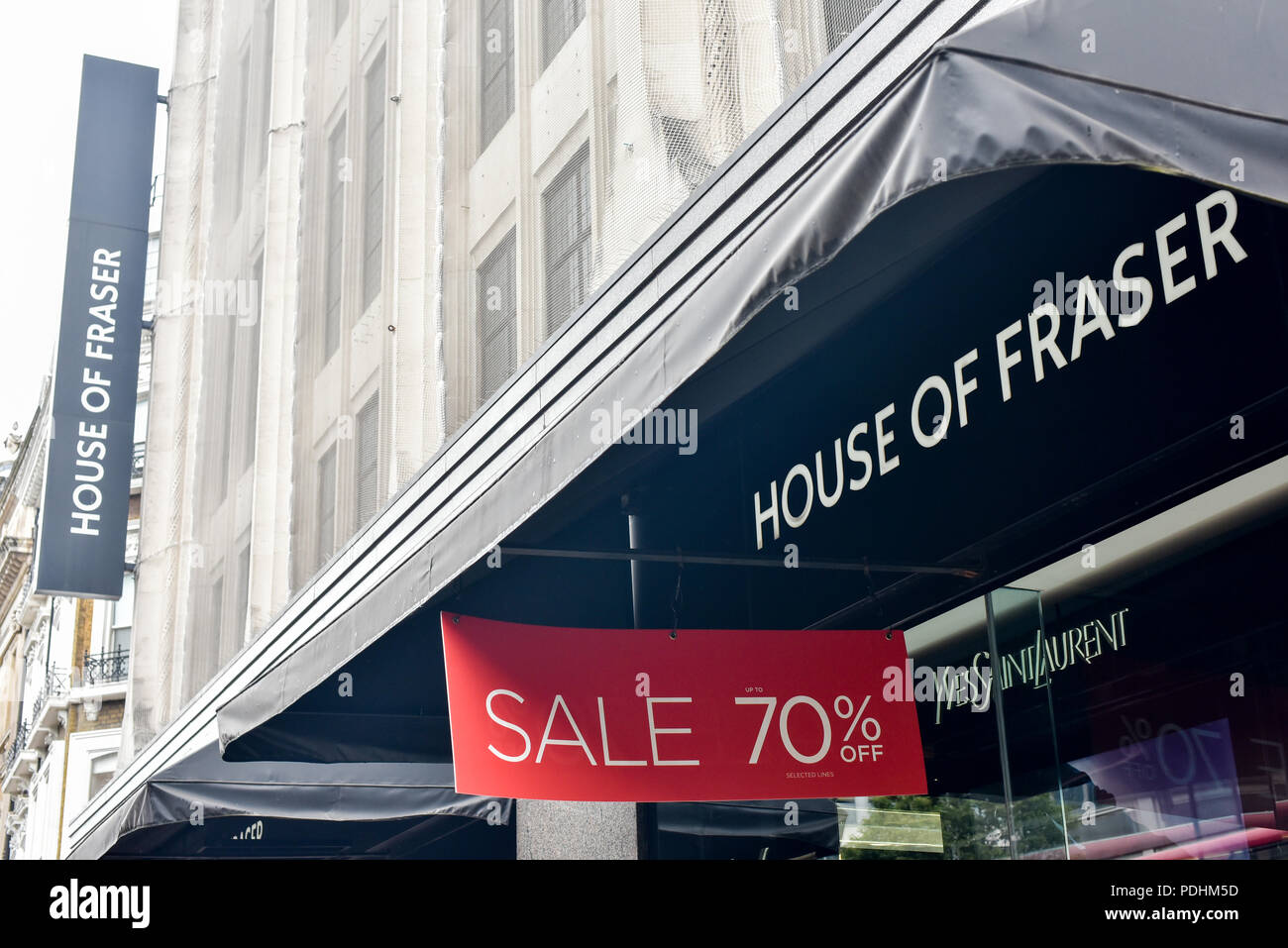 Die Oxford Street, London, UK. 10. August 2018. Sport Direkte kauft House of Fraser für £ 90 Mio., nachdem es in der Verwaltung. Quelle: Matthew Chattle/Alamy leben Nachrichten Stockfoto