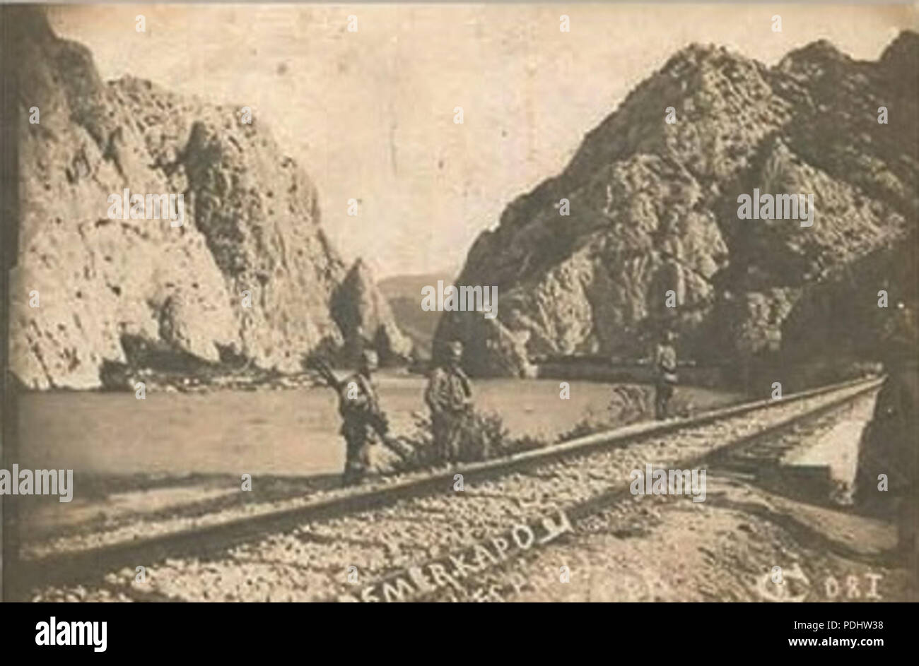 300 Srpski vojnici na prugata Demir Kapija Stockfoto