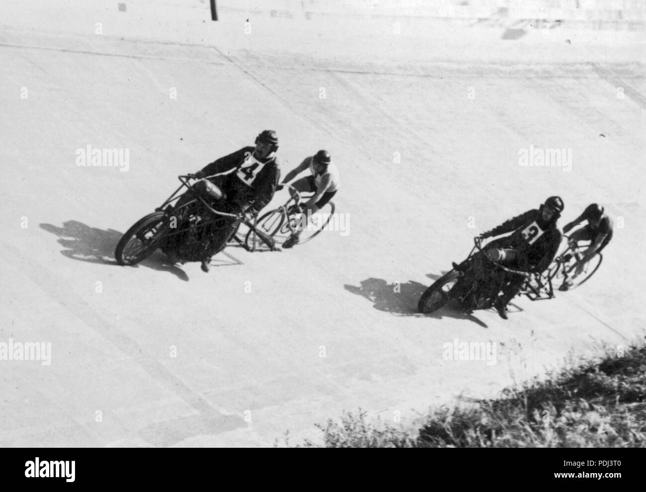 350 Szabó József utca, Millenáris sporttelep, motorvezetéses kerékpárverseny, - Fortepan 52497 Stockfoto