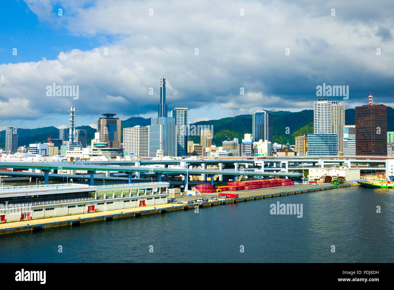 Kobe Japan Skyline ab Hafen Asien Stockfoto