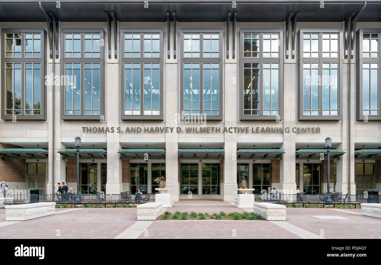 WEST Lafayette, IN/USA - Oktober 22, 2017: Thomas S. und Harvey D. Wilmeth Active Learning Center auf dem Campus der Purdue University. Stockfoto