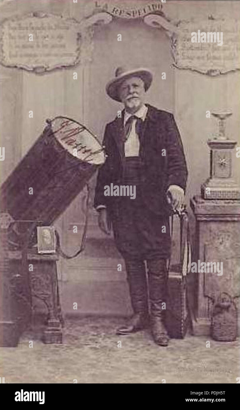 354 Tambourinaire début XXe s Stockfoto