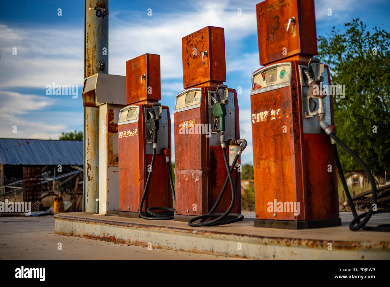 Alte Tankstelle Pumpen Stockfoto