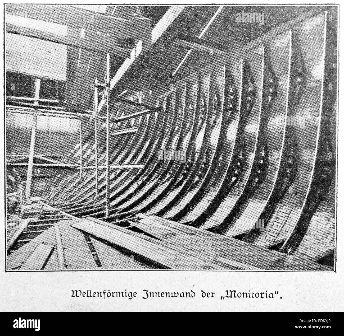 161 Innenansicht Wellenprofilschiff Monitoria Stockfoto