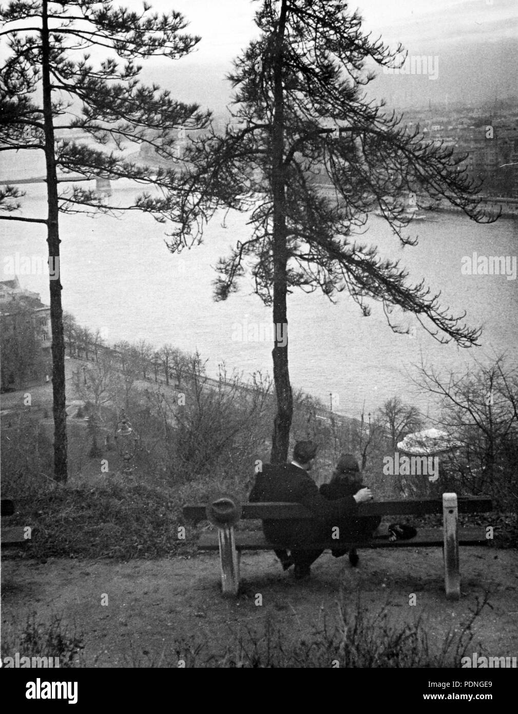 3 Budapest, Gellért-hegy, kilátás a Dunára. - Fortepan 14382 Stockfoto