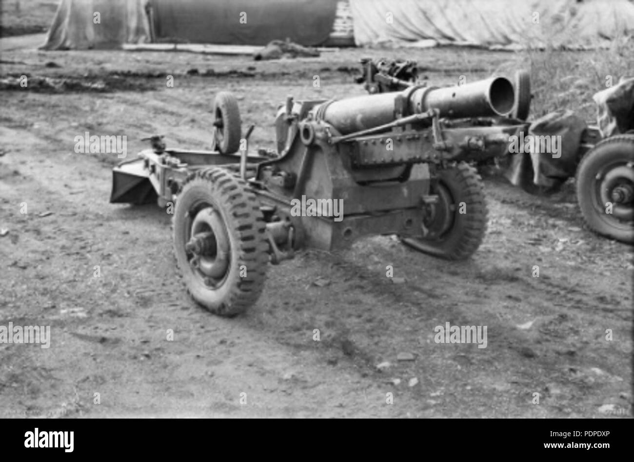 5 25 pounder Kurz 1944 Stockfoto