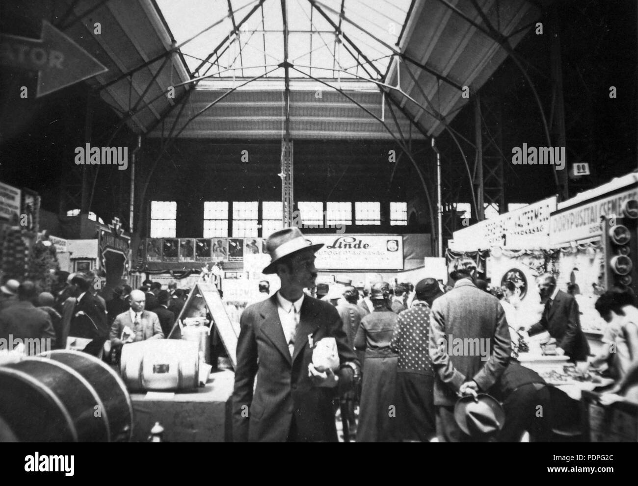 90 Budapest, XIV. kerület, Iparcsarnok. 14249 Fortepan Stockfoto