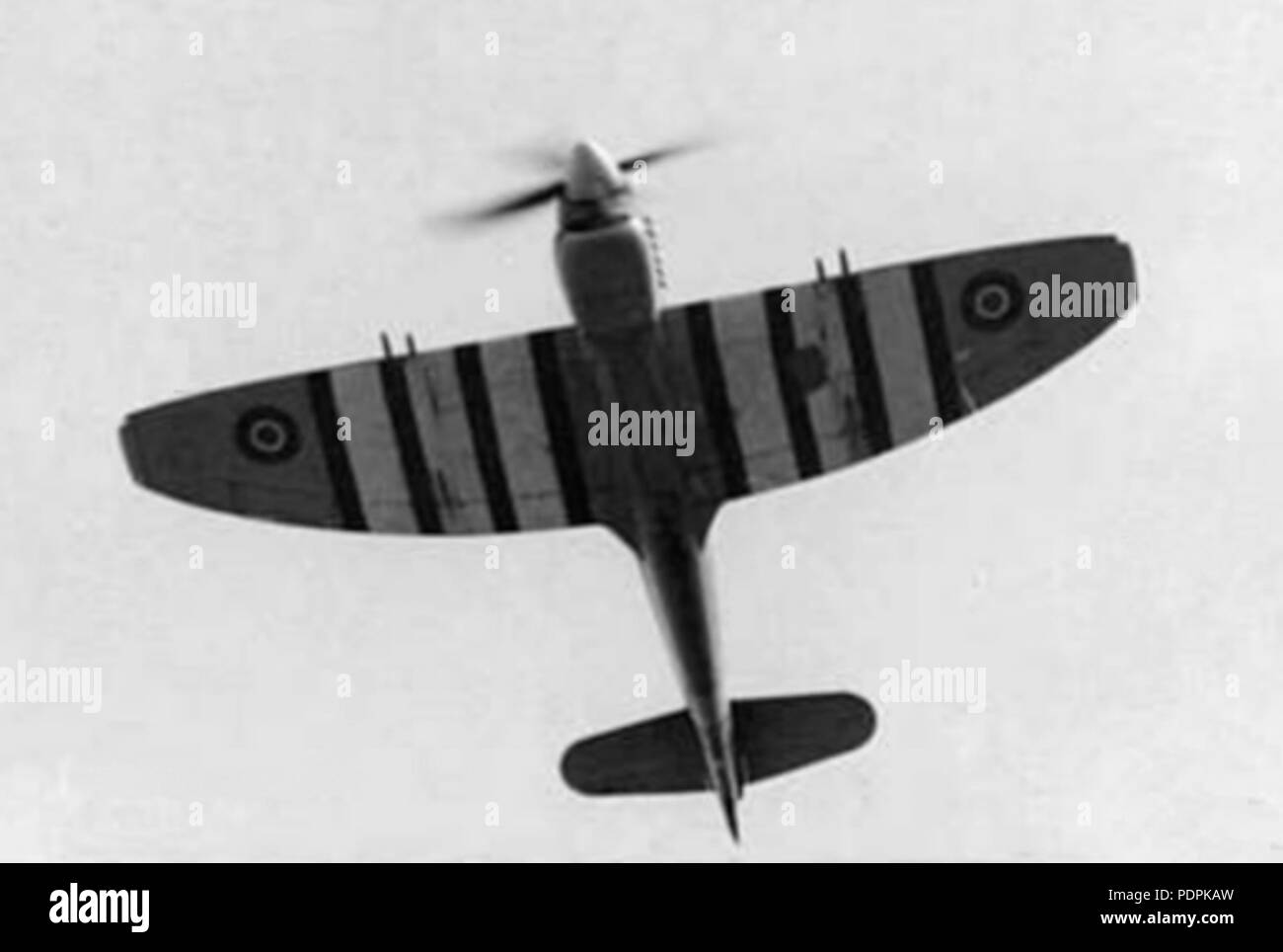 55 Hawker Tempest V von unten 1944 Stockfoto