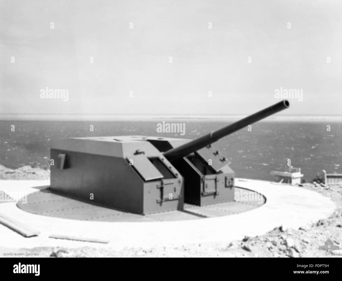 7 5,25-gun Port Moresby 1944 AWM 075214 Stockfoto