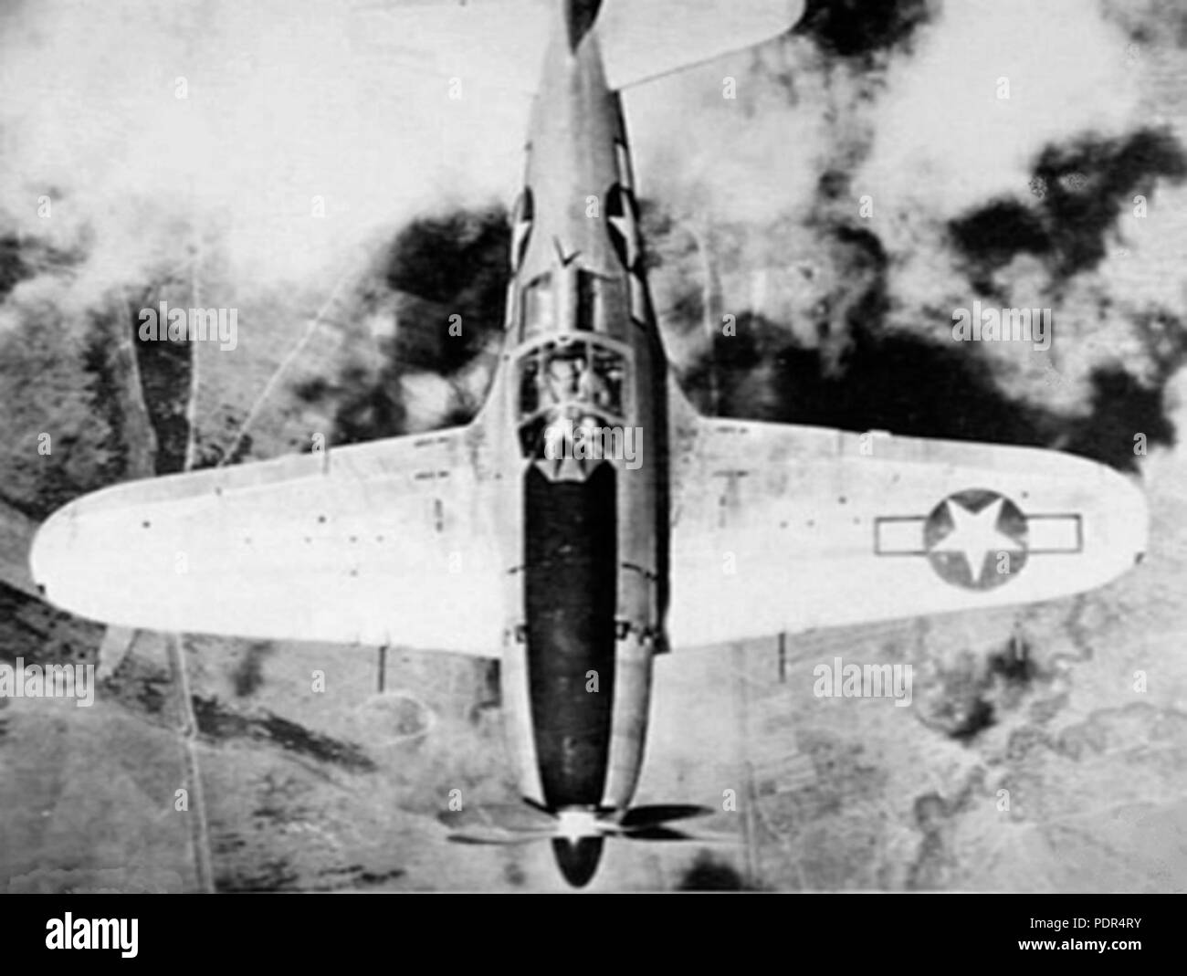 86 Mitsubishi J2M über die Philippinen 1945 Stockfoto