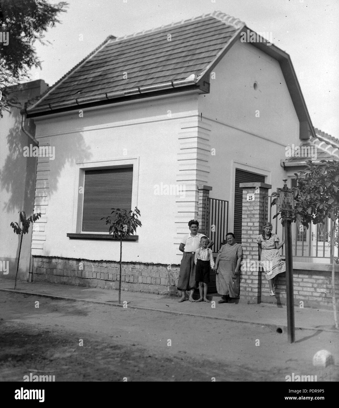 3 Budapest, XXIII. Sodronyos utca 31. (Mikszáth Kálmán utca 25.) Fortepan 14499 Stockfoto