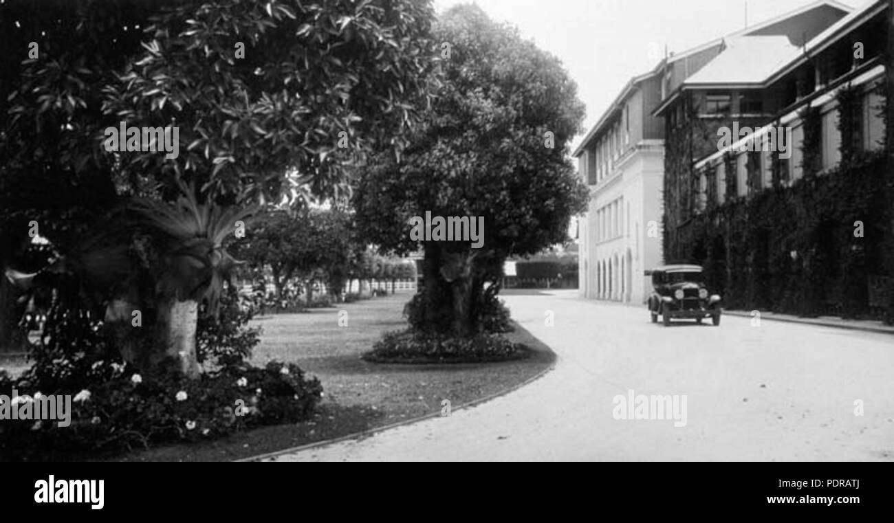 102 Queensland State archive 151 Die Rasen an Eagle Farm Racecourse Lancaster Road Ascot, Brisbane c 1932 Stockfoto