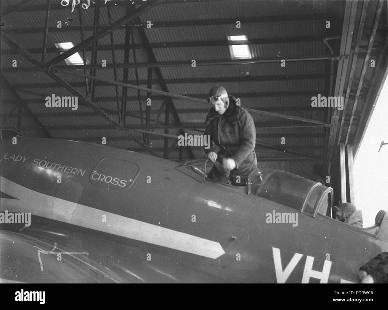 160 42705 SLNSW Kingsford Smiths Lockheed Altair Lady Southern Cross kommt von Brisbane. Stockfoto