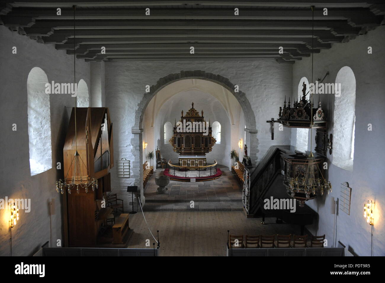 Bornholm, Vig, Aa Kirke, Innenraum nach Osten. Stockfoto