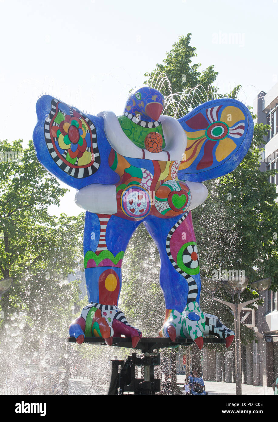 Lebensretter, Brunnen Skulptur von Niki De Saint Phalle und Jean Tinguely, Duisburg, Ruhrgebiet, Nordrhein-Westfalen, Deutschland, Europa ich Lebensretter, Stockfoto