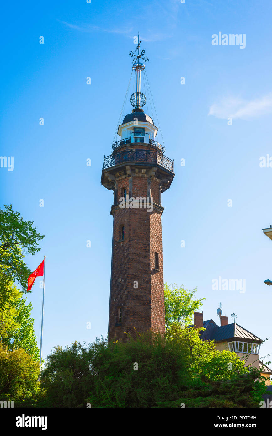 Danzig Leuchtturm, Blick auf die Nowy Port Leuchtturm auf der Westerplatte Halbinsel nördlich von Danzig, von dem aus die ersten Schüsse des WWll abgefeuert wurden. Stockfoto