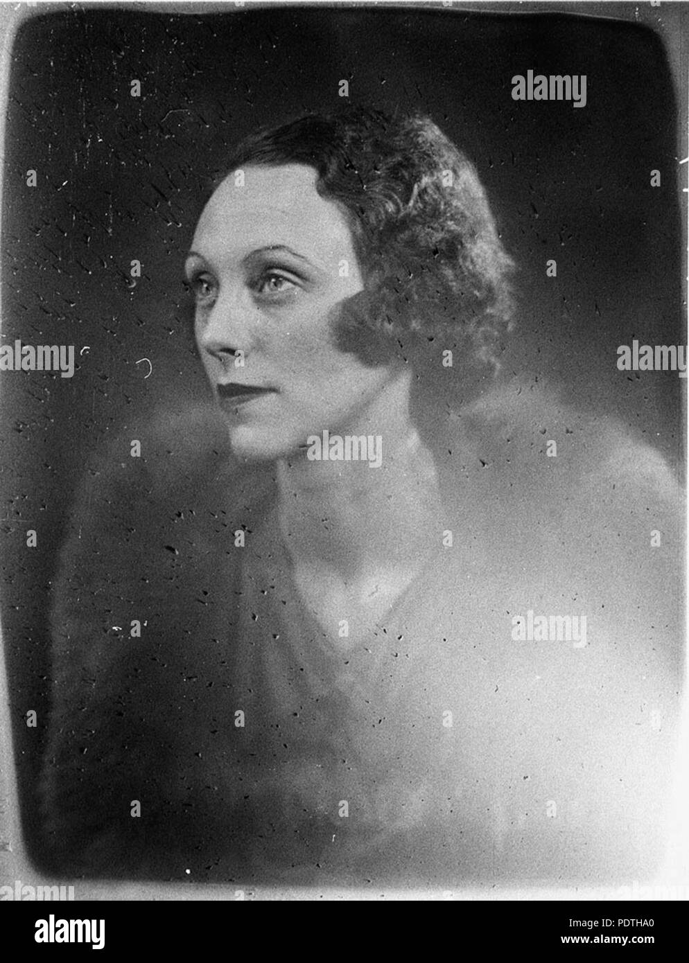 169 51864 SLNSW retuschiert Portrait von nicht identifizierten Frau vermutlich ein Radio Schauspielerin Stockfoto