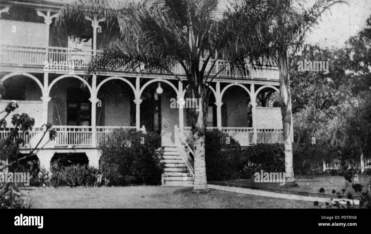 203 StateLibQld 1 107832 nähern, um den Eintrag zu den Brisbane Residence, Aubigny, 1930 Stockfoto