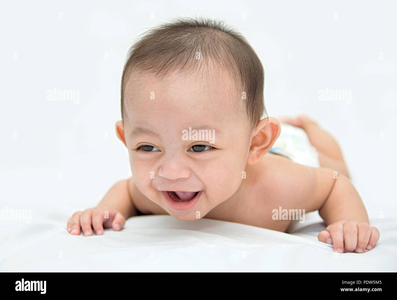 Happy Baby. Meinen erstgeborenen Kind. Er Liebe zu lächeln, wenn ich sein Foto gemacht hat. Stockfoto