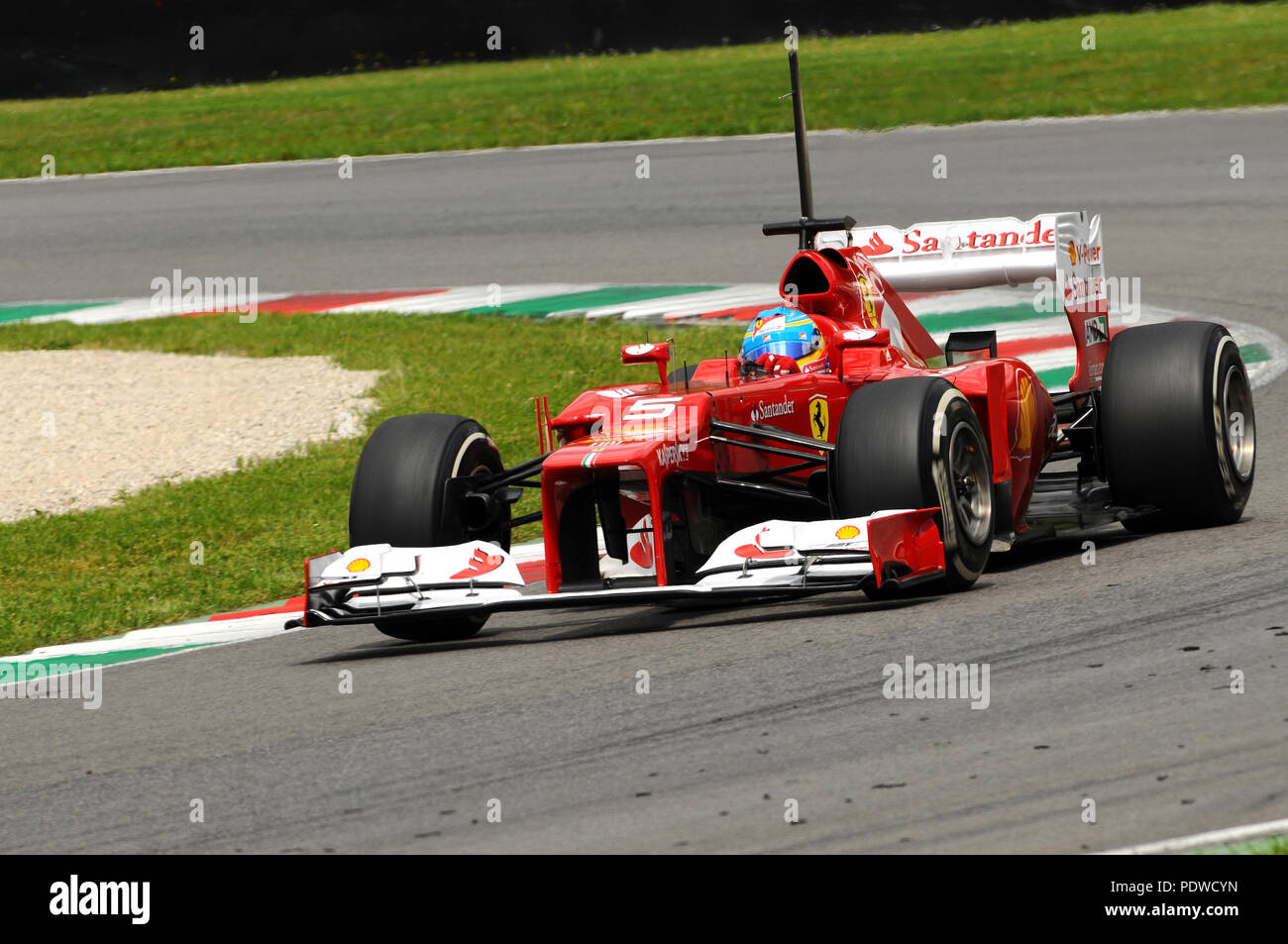 Mugello Italien 2012 Fernando Alonso Ferrari F1 Team Racing In Der Formel 1 Teams Testen Tage In Mugello In Italien Stockfotografie Alamy