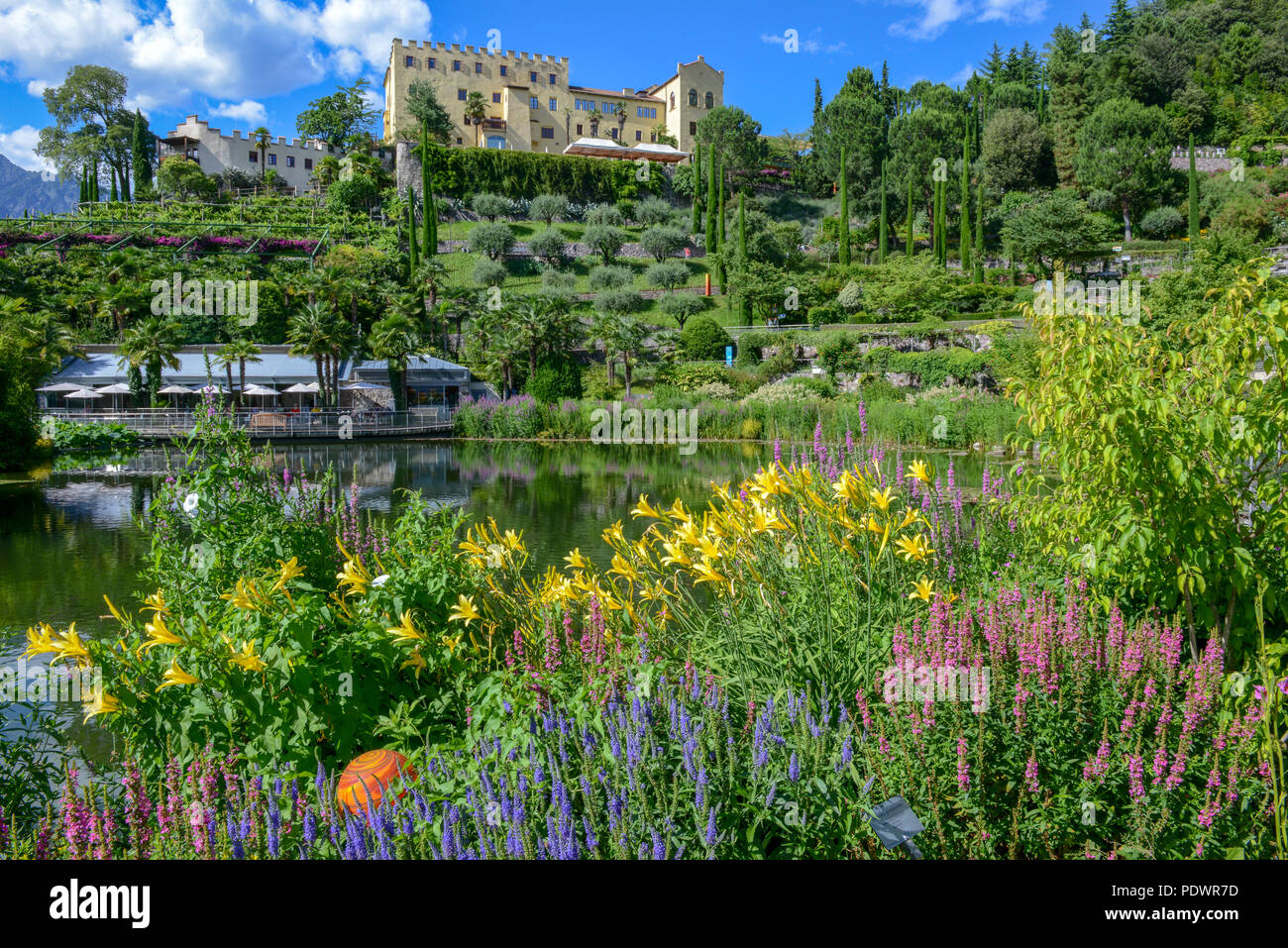 Botanischer Garten Von Schloss Trauttmansdorff Bei Meran In