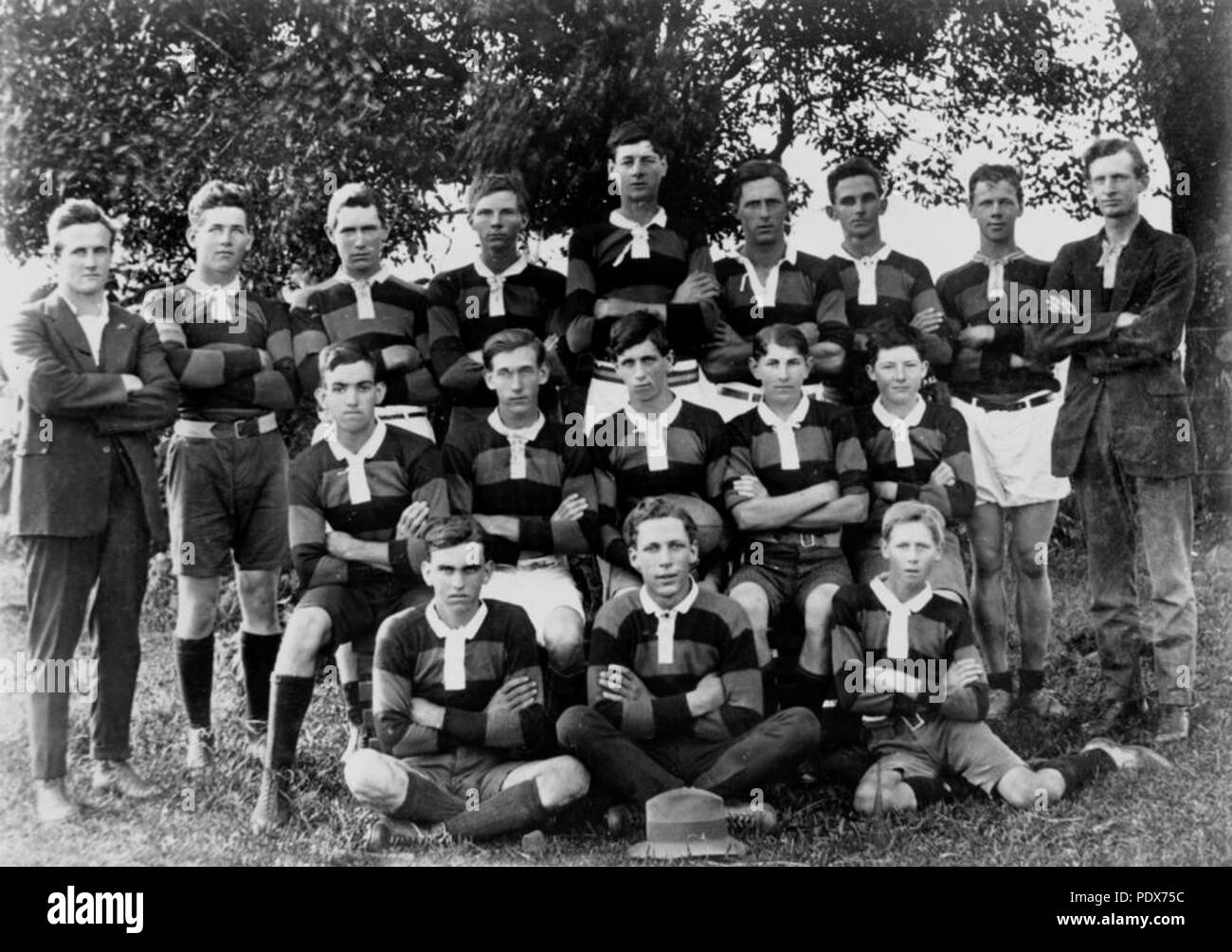 265 StateLibQld 1 40091 Balmoral Rugby Team, Mai 1923 Stockfoto