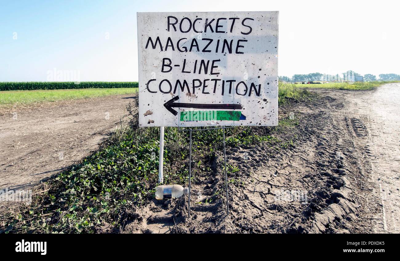 August 10, 2018 - Mason City, Iowa, USA - Beschilderung im mittleren Feld während der jährlichen Pyrotechnik Gilde International Convention auf der North Iowa Events Center. Betitelt "Blitz und Feuer", "der Konvent verfügt über Workshops, Wettbewerben und Vorführungen, darunter mehrere öffentliche Feuerwerk während der Veranstaltung." (Bild: © Brian Cahn über ZUMA Draht) Stockfoto