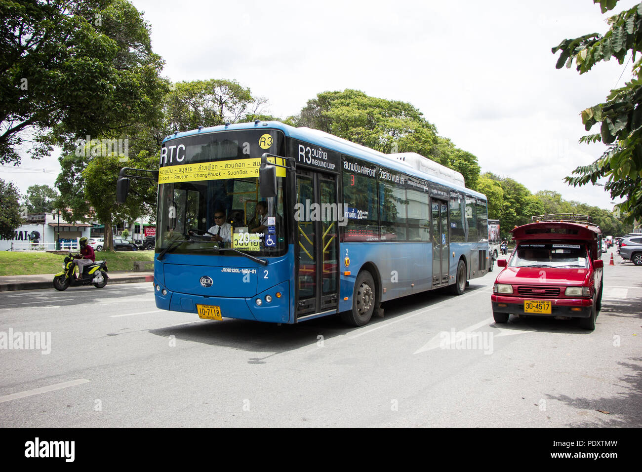 Chiangmai, Thailand - 10. August 2018: BLK-Bus von RTC oder Chiangmai Smart Bus. Service in der Stadt Wlan auf Bus- und Verwenden Transit Kaninchen Karte für Ticke Stockfoto