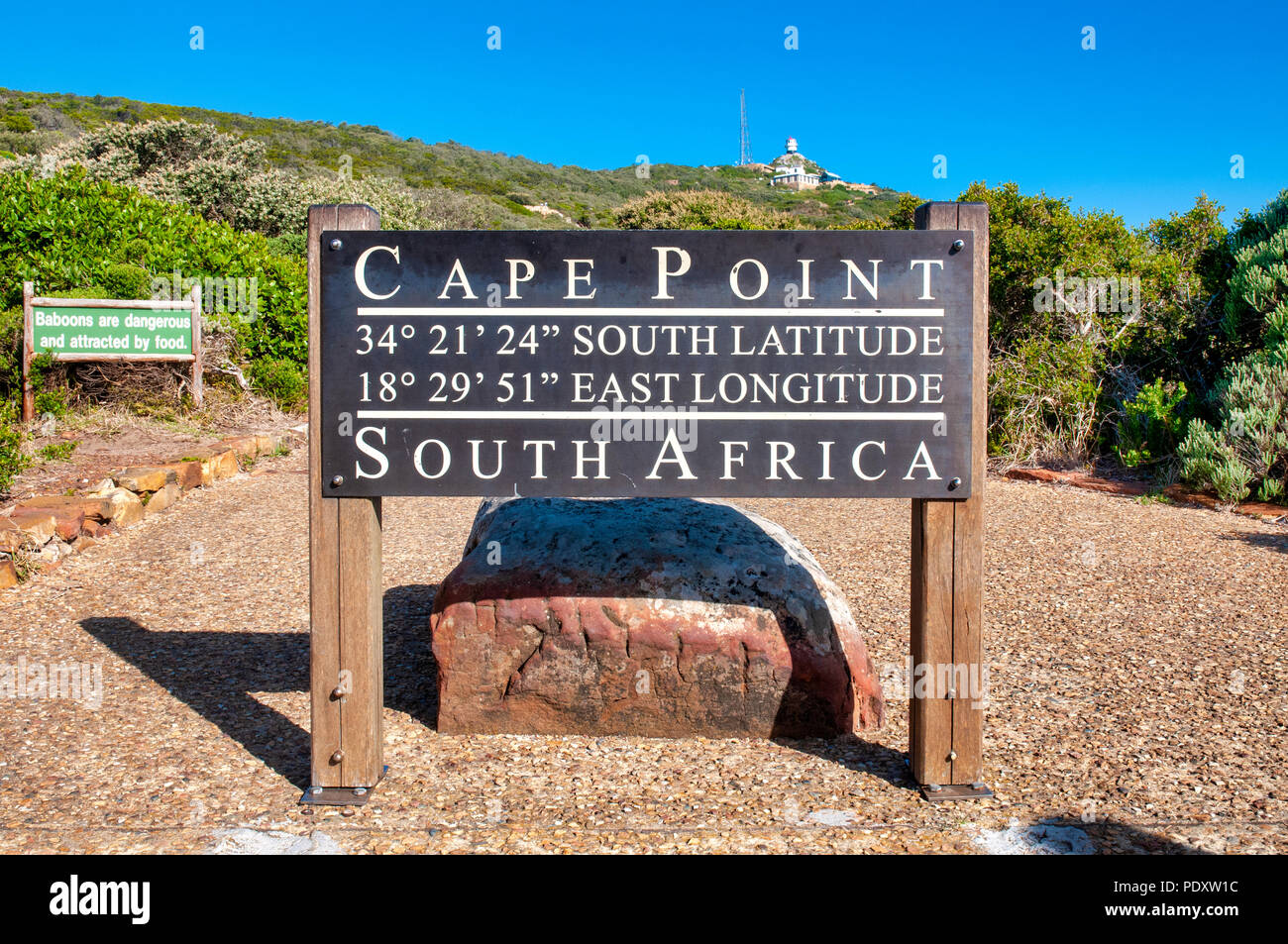Schild zeigt die Koordinaten der Cape Point, Südafrika Stockfoto
