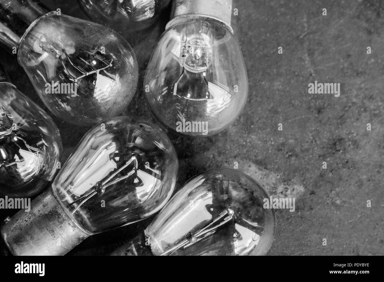 Zusammenfassung Hintergrund, mehrere kleine Glühlampen Licht selektiven Fokus. Stockfoto