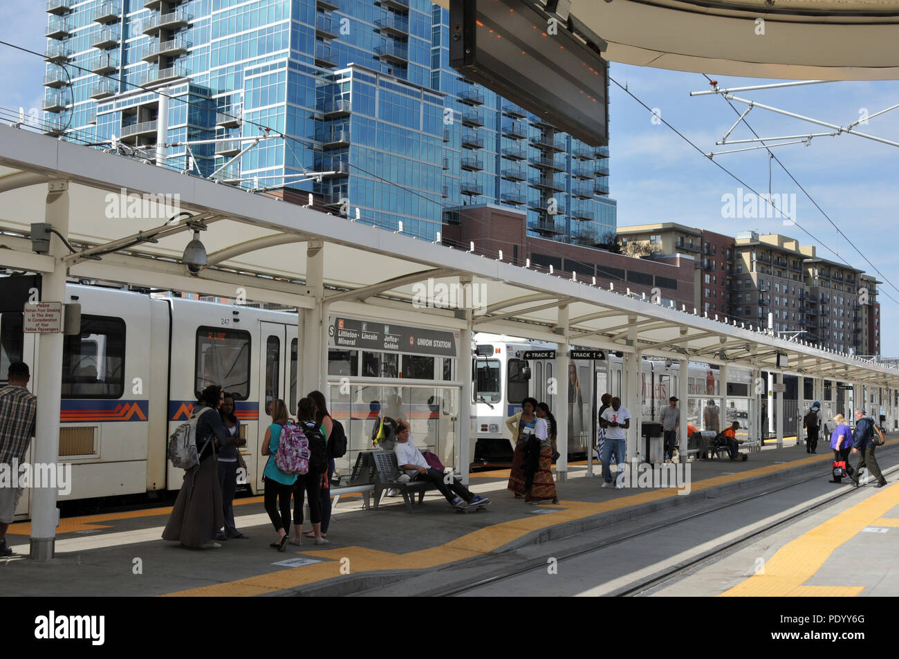 Stadtbahn Haltestelle an der Union Station in der Innenstadt von Denver. Exklusive Denver Stockfotos. Stockfoto