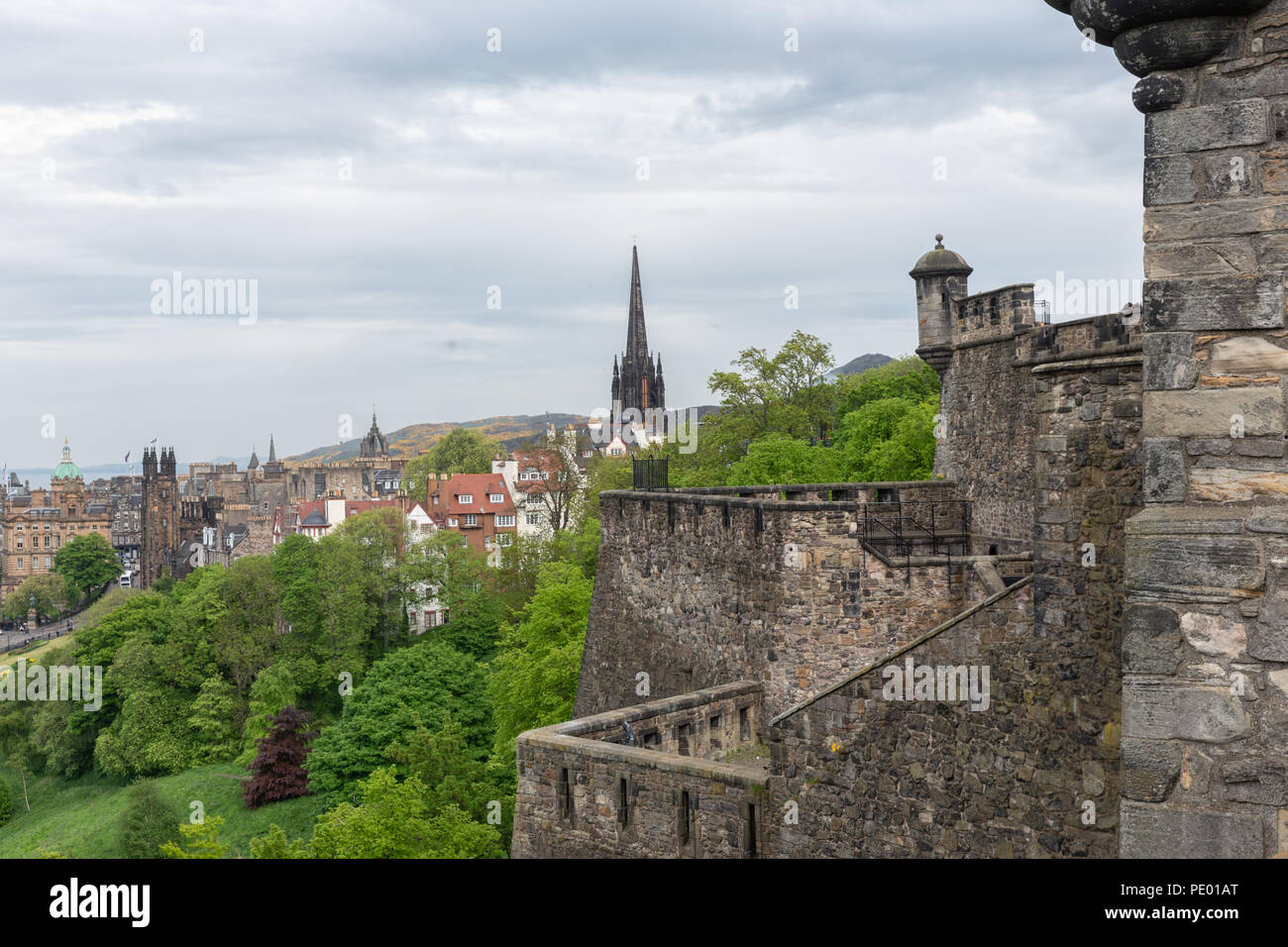 Luftaufnahme der Stadt Edinburgh mit St. Giles Kathedrale und Arthurs Seat Stockfoto