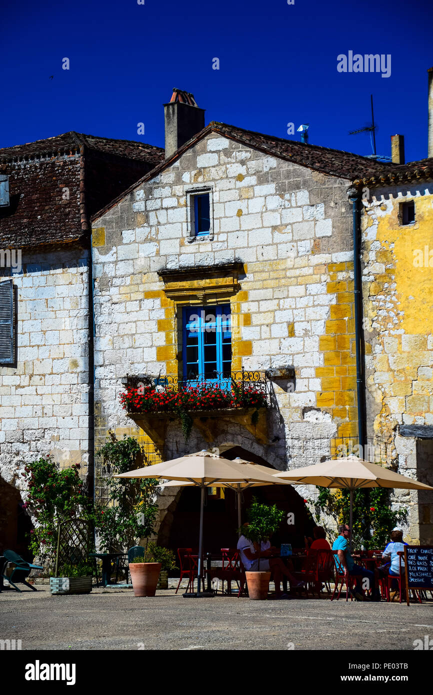 Blick auf die Mittelalterliche Bastide Dorf von Monpazier in der Region Dordogne Frankreich Stockfoto