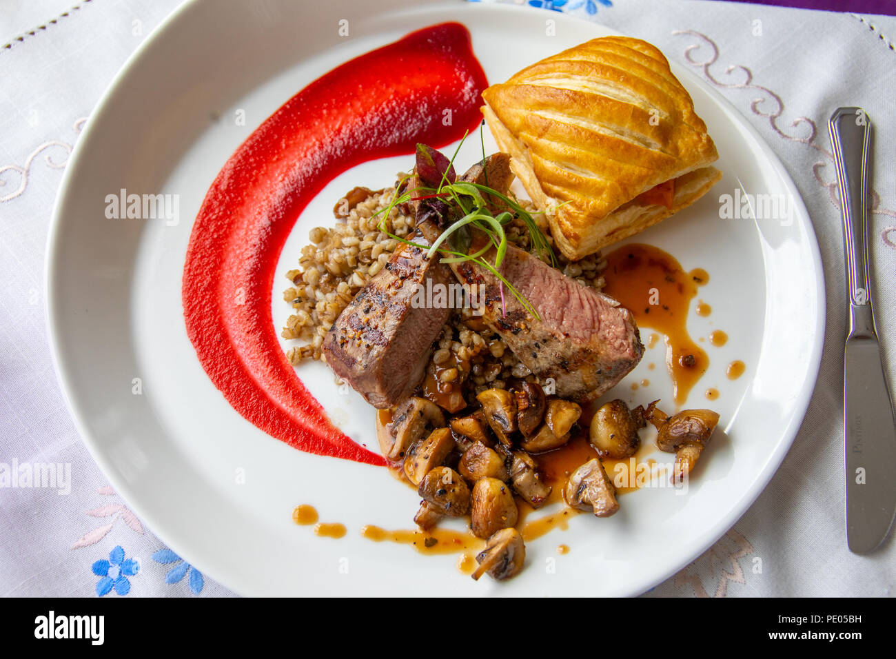 Gegrilltes Lamm Filet, Lindin Restaurant, Laugarvatn, Island Stockfoto
