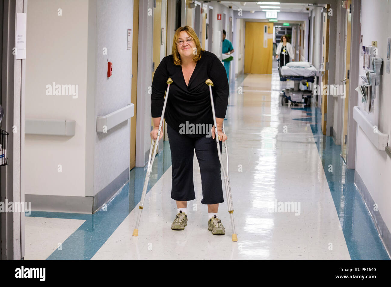 Miami Florida, University of Miami, Doctor's Hospital, Gesundheitswesen, Hispanic Latino ethnische Einwanderer Minderheit, Erwachsene Erwachsene Frau Frauen FEM Stockfoto